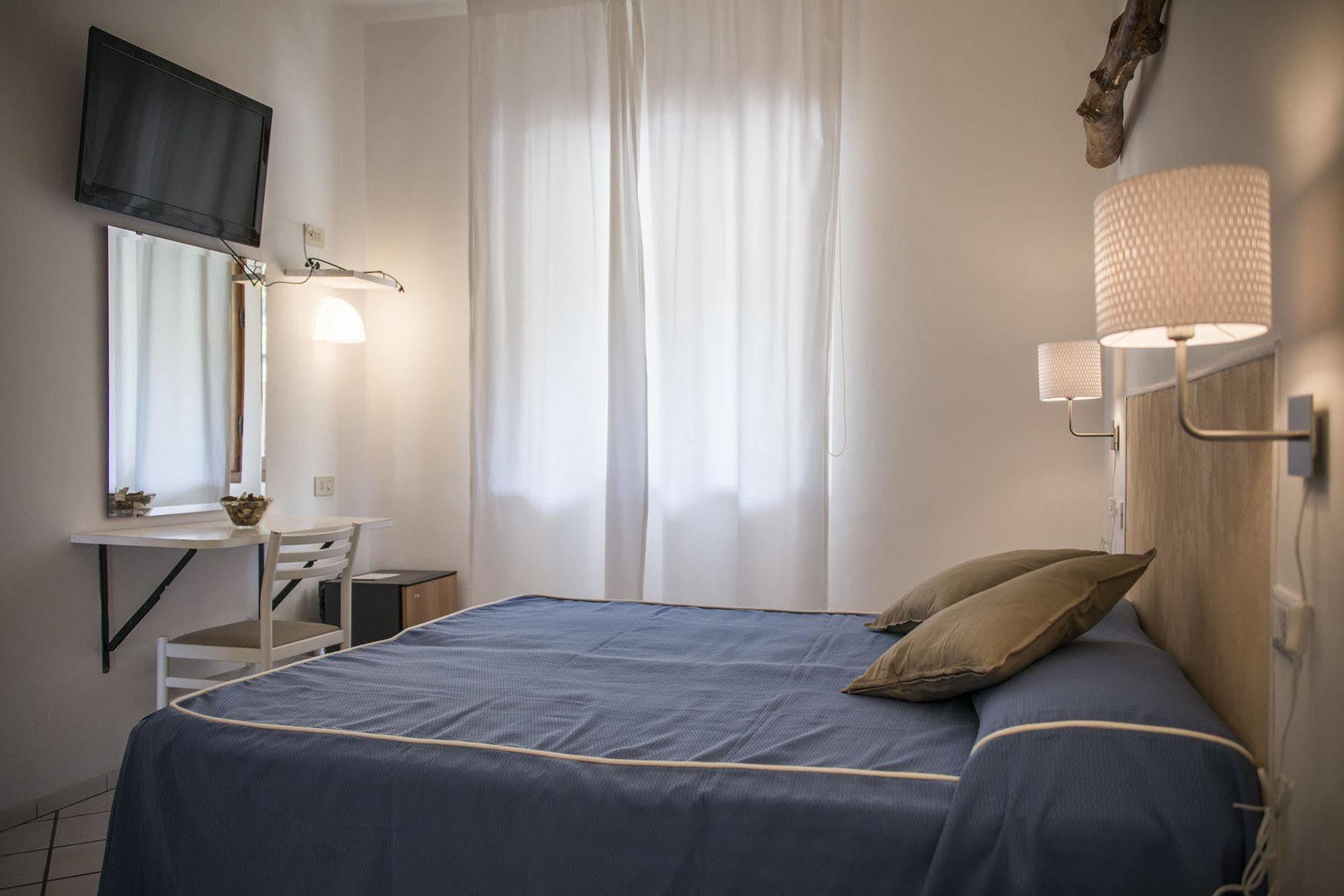 Hotel Il Perseo Chiessi Luaran gambar