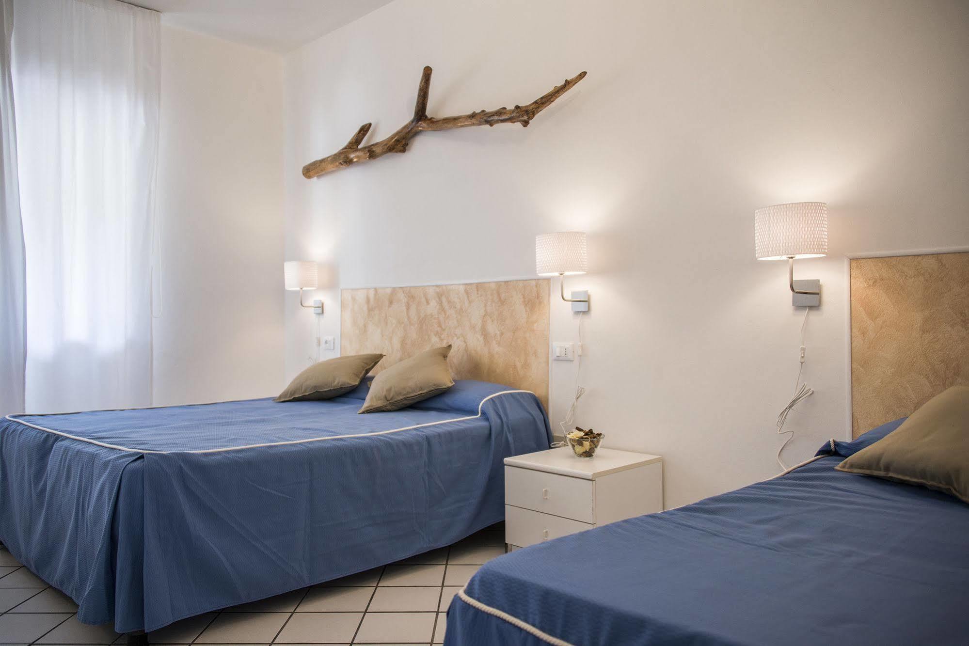 Hotel Il Perseo Chiessi Luaran gambar