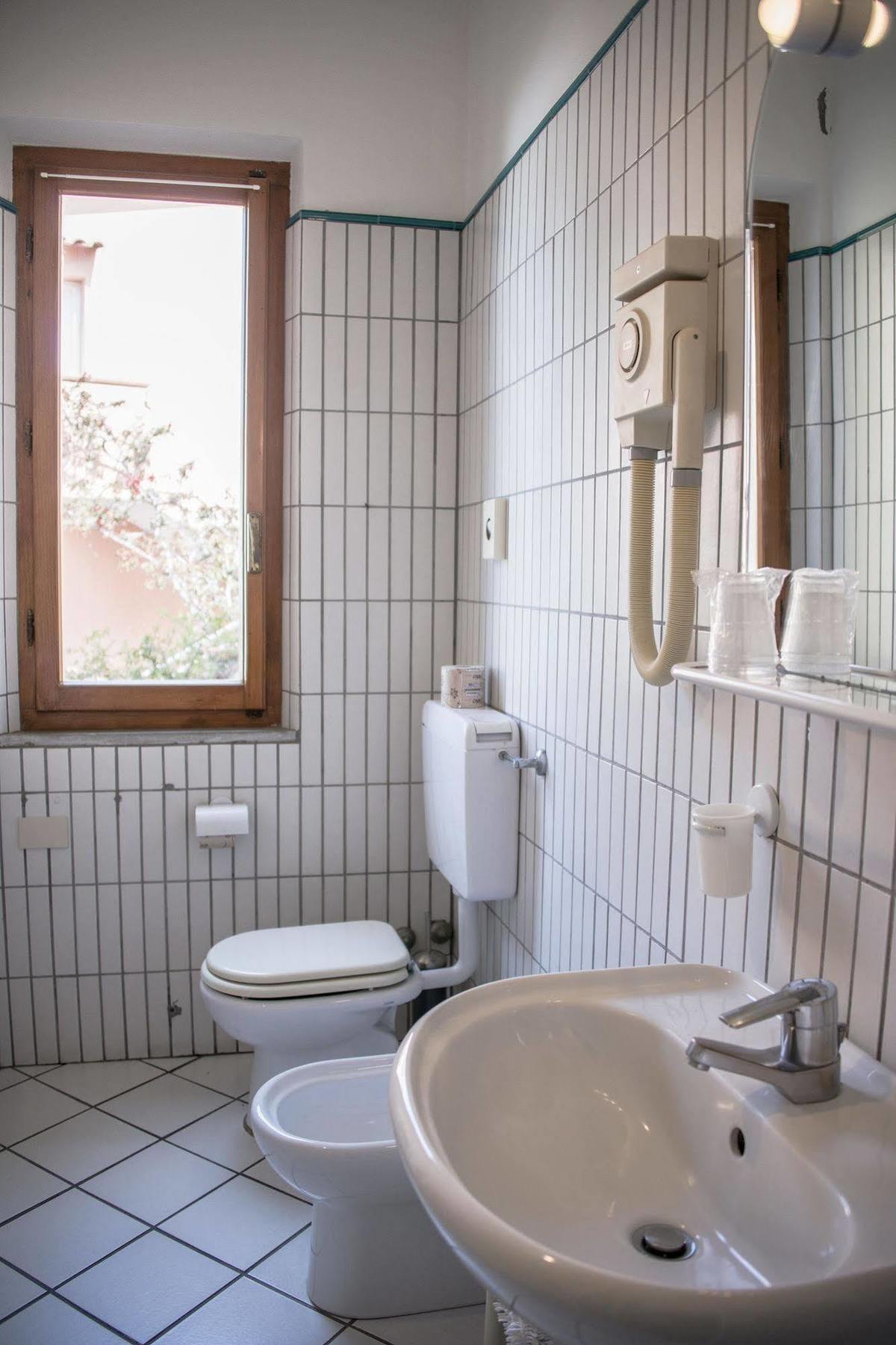 Hotel Il Perseo Chiessi Luaran gambar