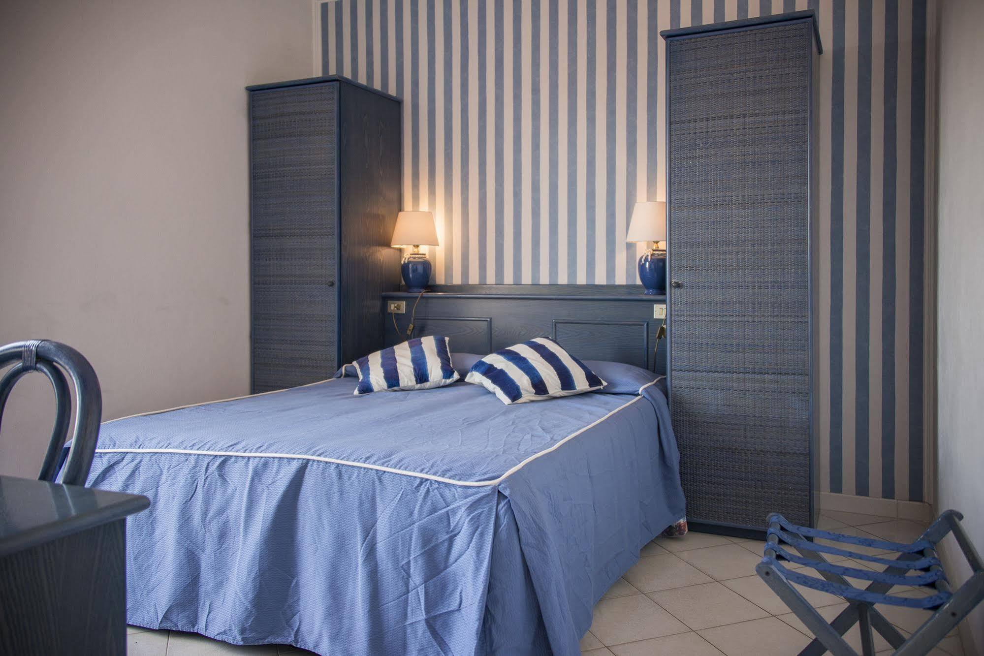 Hotel Il Perseo Chiessi Luaran gambar